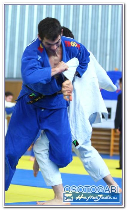 CEU 2011 100125